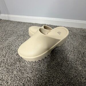 Wild Fable Cream Mules